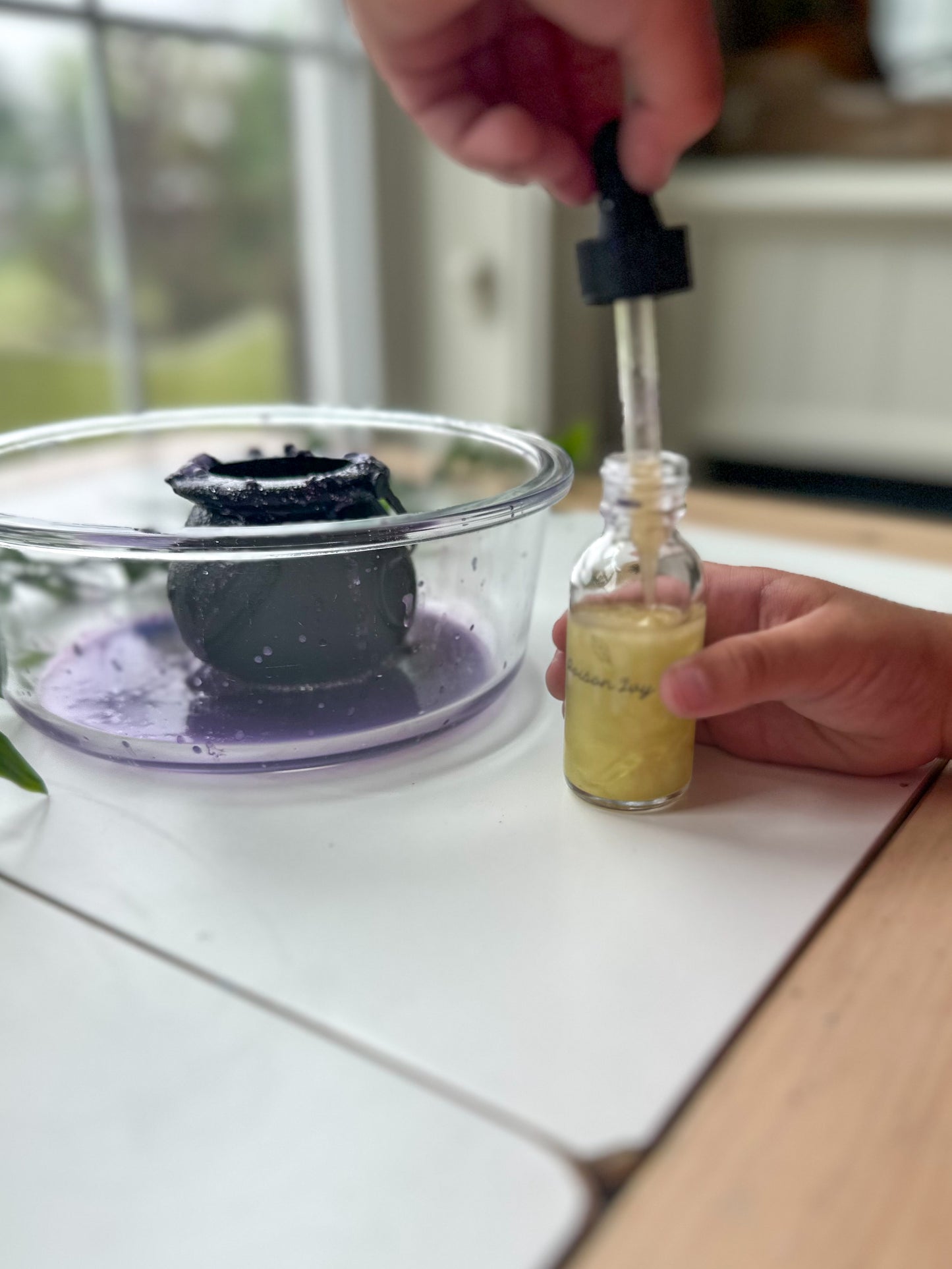Halloween Edition: Cauldron Kit for Kids - | Magic Potion | STEM | Sensory Play | Halloween Gift | Birthday Gift | Christmas Gift | Montessori | Holiday Sensory