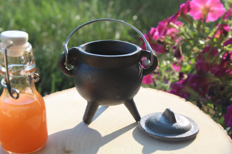 Magic Folks Mini Cast Iron Cauldron | Potion Accessories | Sensory Play Tools