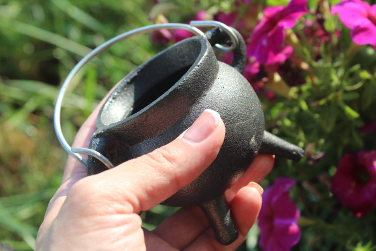 Magic Folks Mini Cast Iron Cauldron | Potion Accessories | Sensory Play Tools