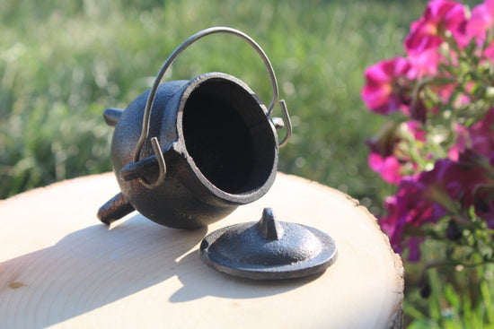 Magic Folks Mini Cast Iron Cauldron | Potion Accessories | Sensory Play Tools