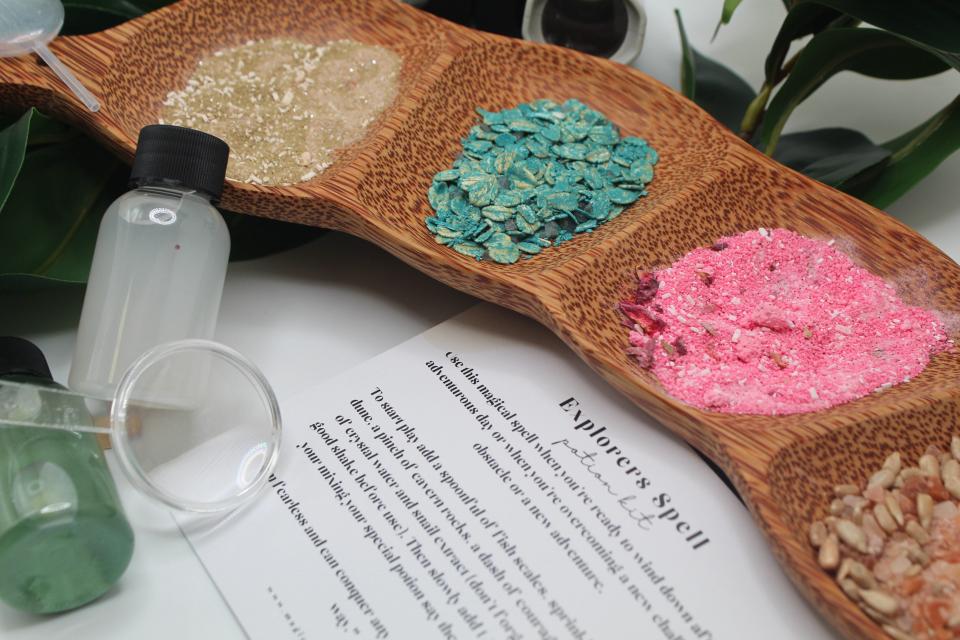Explorers Spell Sensory Potion Kit® - | Magic Potion | STEM | Sensory Play | Halloween Gift | Birthday Gift | Christmas Gift